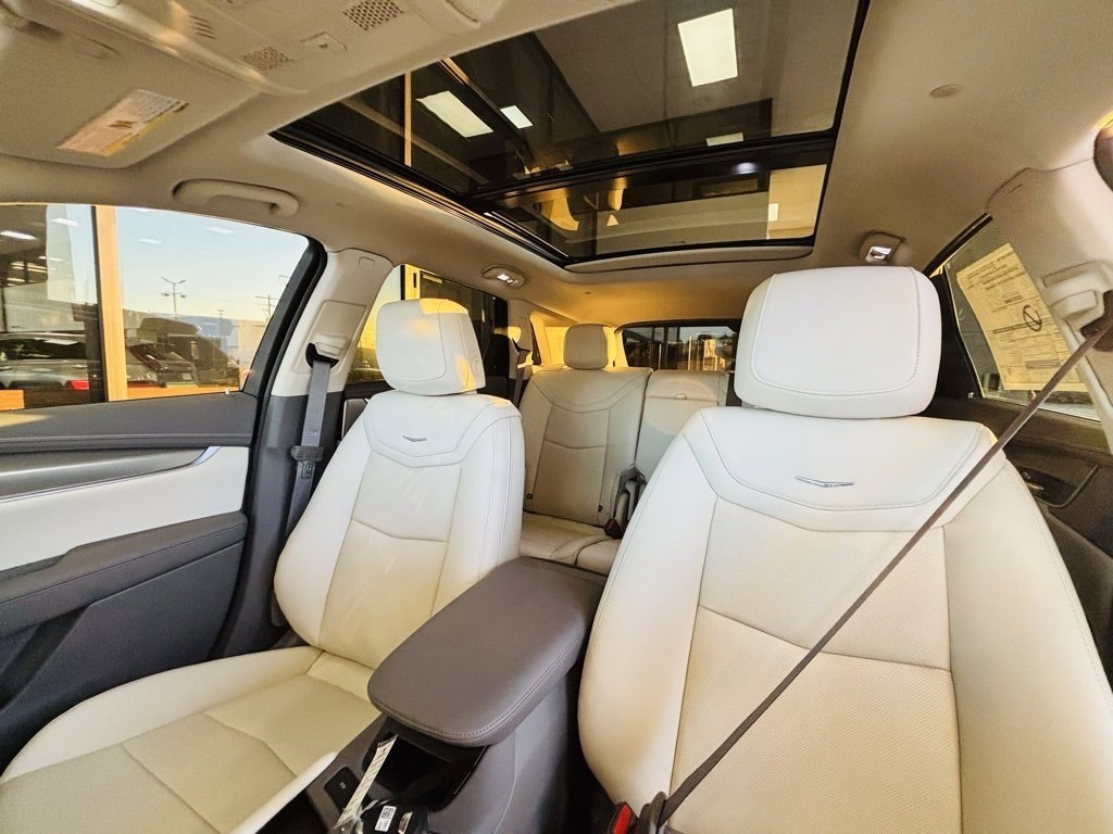 New 2025 Cadillac XT5 Premium Luxury w/ Technology Package image 18