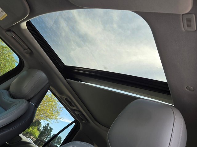 Used 2020 Lincoln Navigator Reserve image 15