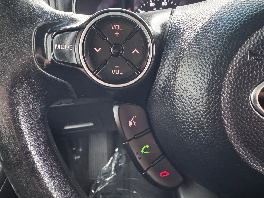 Used 2018 Kia Soul + image 26