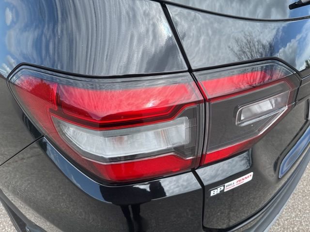 Used 2025 Honda Pilot EX-L image 10