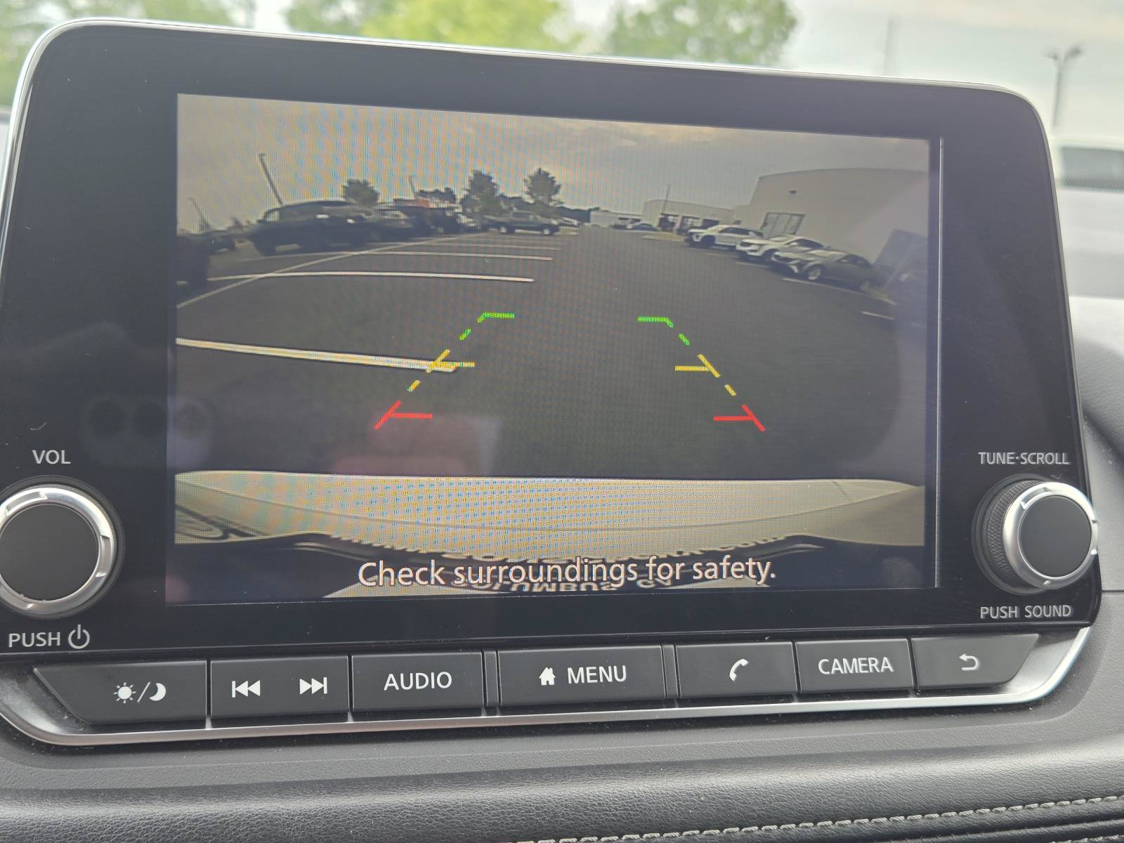 Used 2024 Nissan Rogue SV FWD image 30