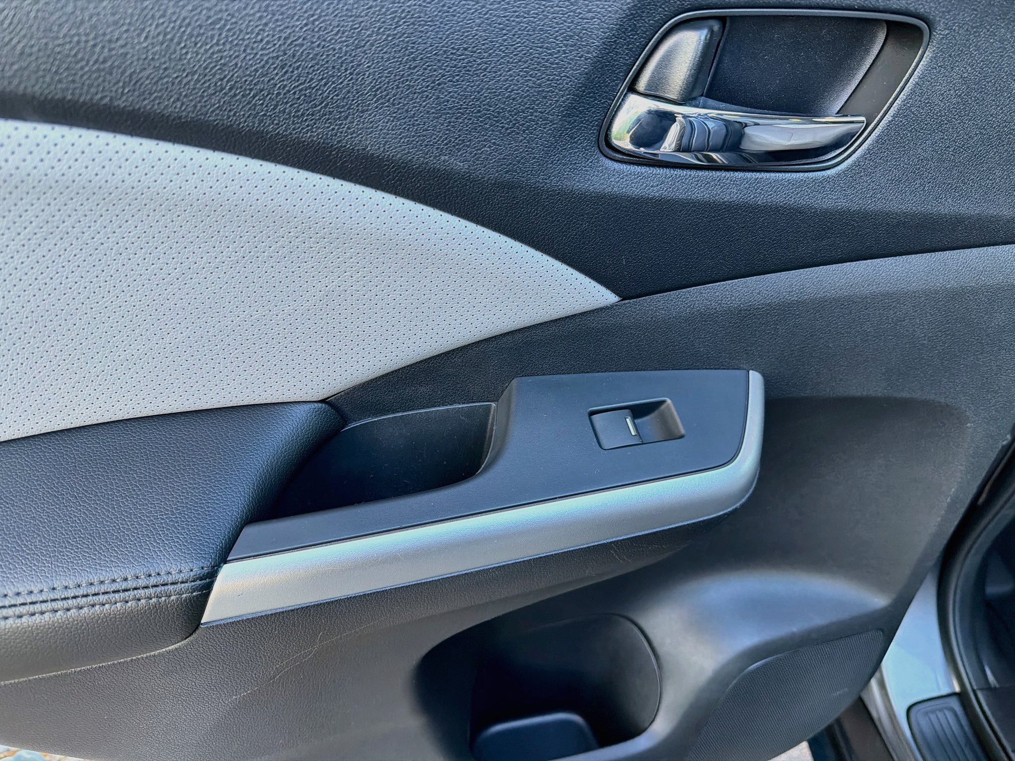 Used 2016 Honda CR-V EX-L image 26