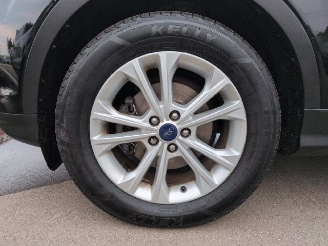Certified 2018 Ford Escape SE FWD image 10