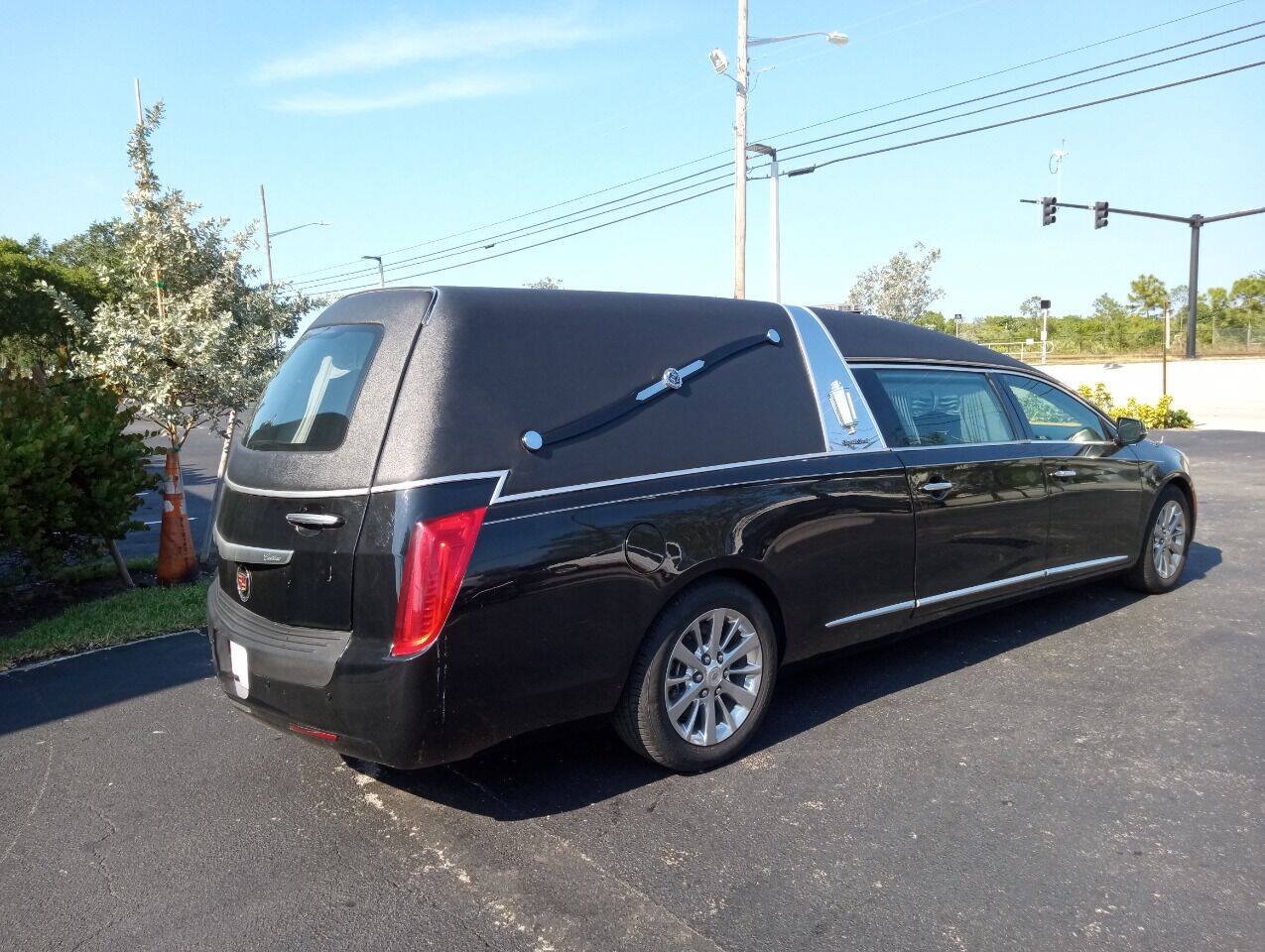 Used 2015 Cadillac XTS Hearse FWD image 6