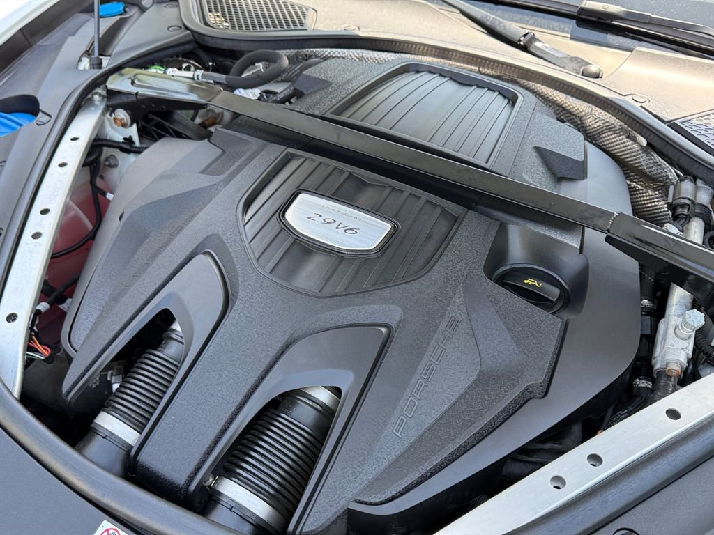 Used 2021 Porsche Panamera 4 AWD/4WD image 38