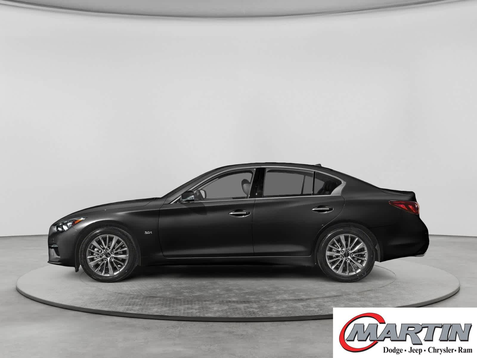 Used 2019 INFINITI Q50 Luxe w/ Essential Package (3.0T Luxe) AWD/4WD image 3