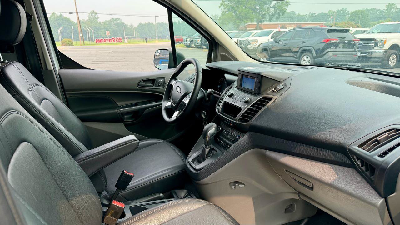 Used 2020 Ford Transit Connect XL FWD image 11