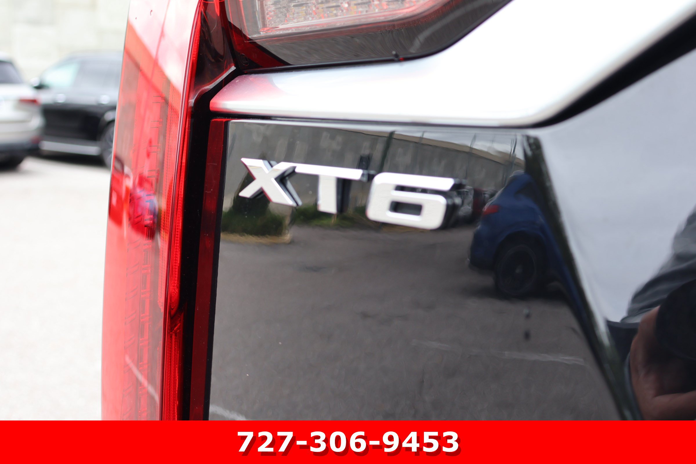Used 2023 Cadillac XT6 Premium Luxury FWD image 9