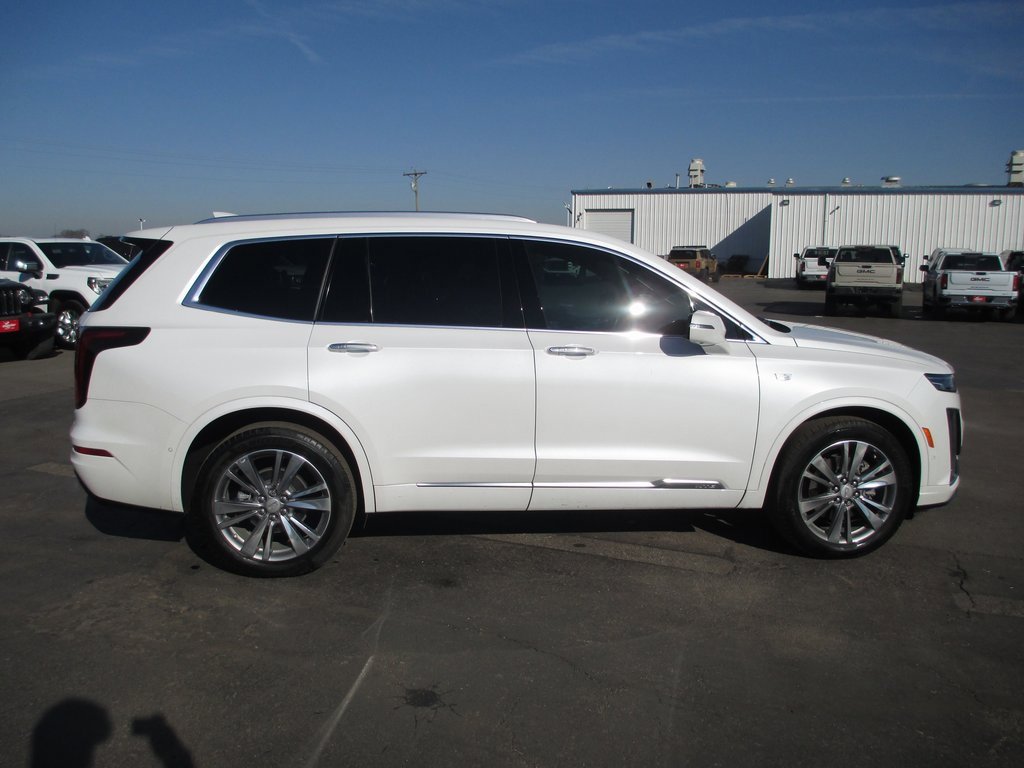 Used 2024 Cadillac XT6 Premium Luxury w/ Technology Package image 4