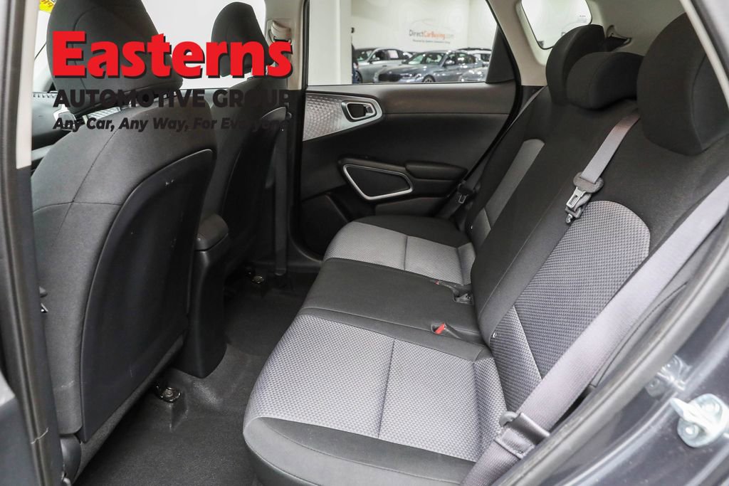 Used 2023 Kia Soul LX w/ LX Technology Package image 21