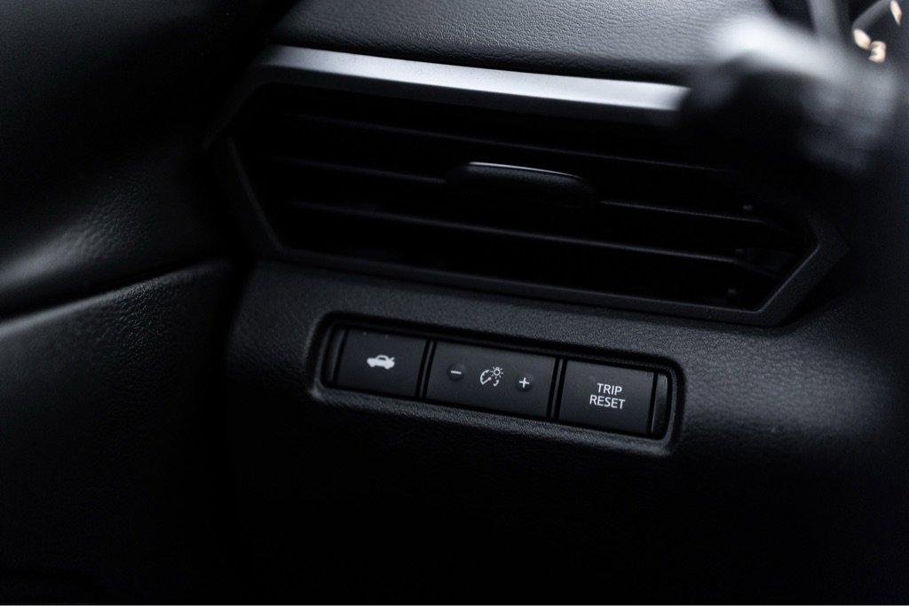 Used 2019 Nissan Altima 2.5 SR w/ SR Premium Package image 16