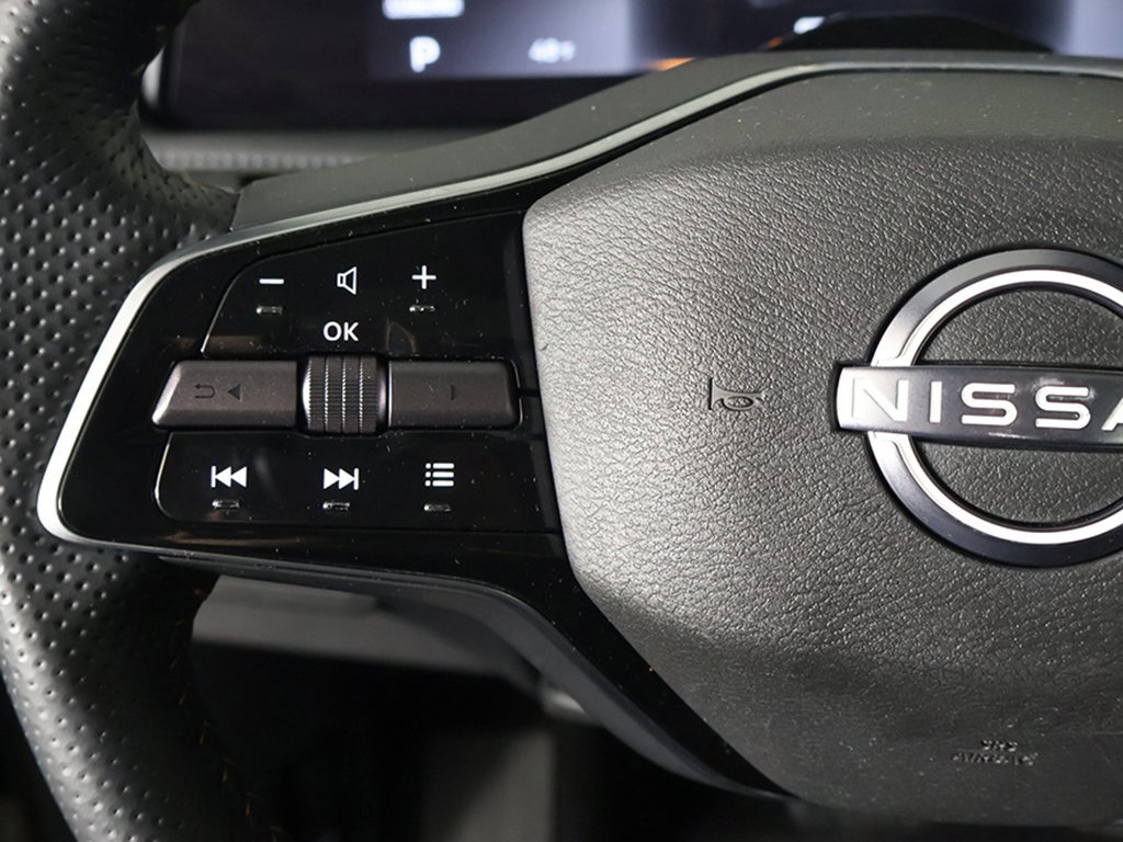 Used 2023 Nissan Ariya FWD image 41