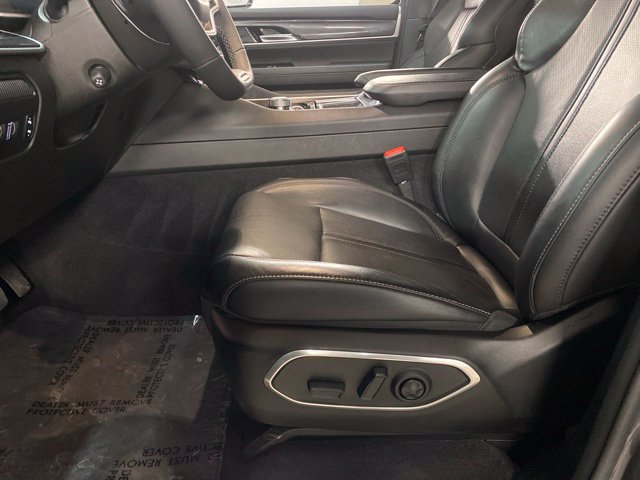 Used 2023 Jeep Wagoneer 4WD w/ Premium Group I image 78