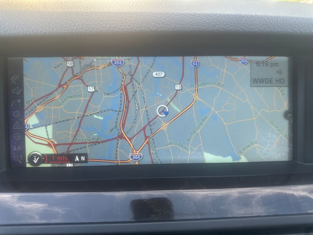 Used 2011 BMW 528i Sedan image 9