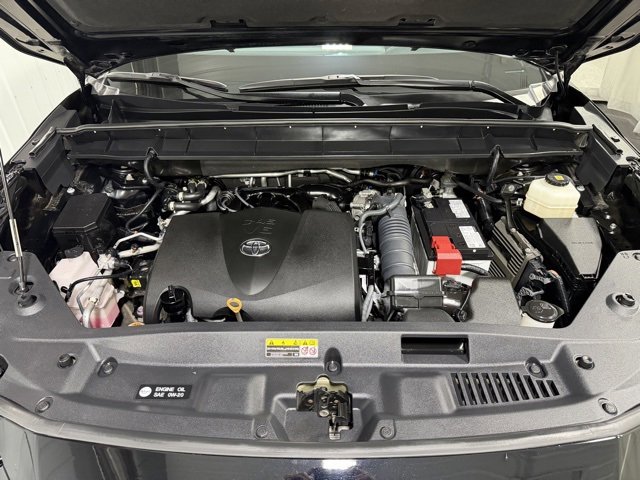 Used 2022 Toyota Highlander XLE image 29