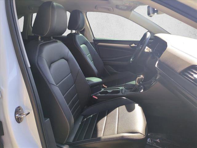 Used 2023 Volkswagen Jetta SE image 24