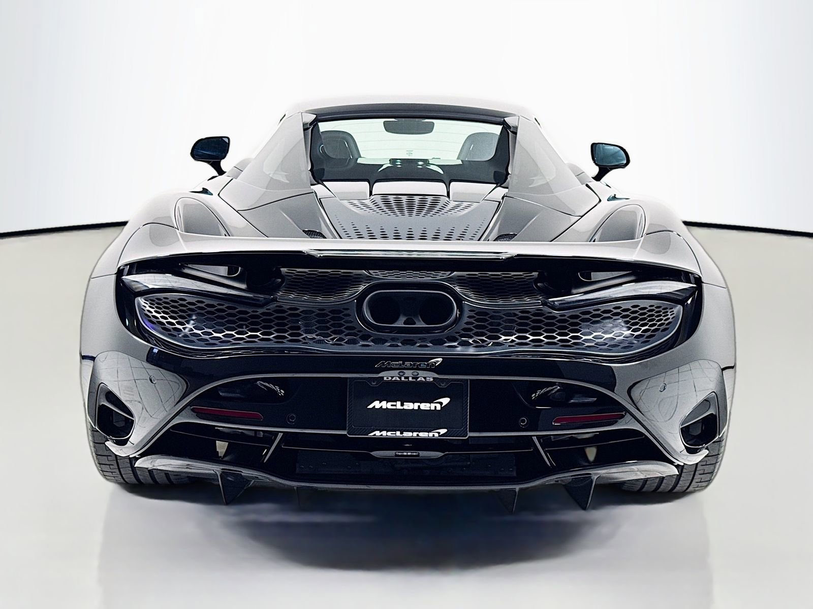 Used 2026 McLaren 750S Spider image 6