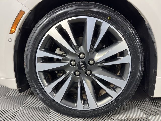 Used 2020 Lincoln MKZ Reserve w/ Elements Package image 12