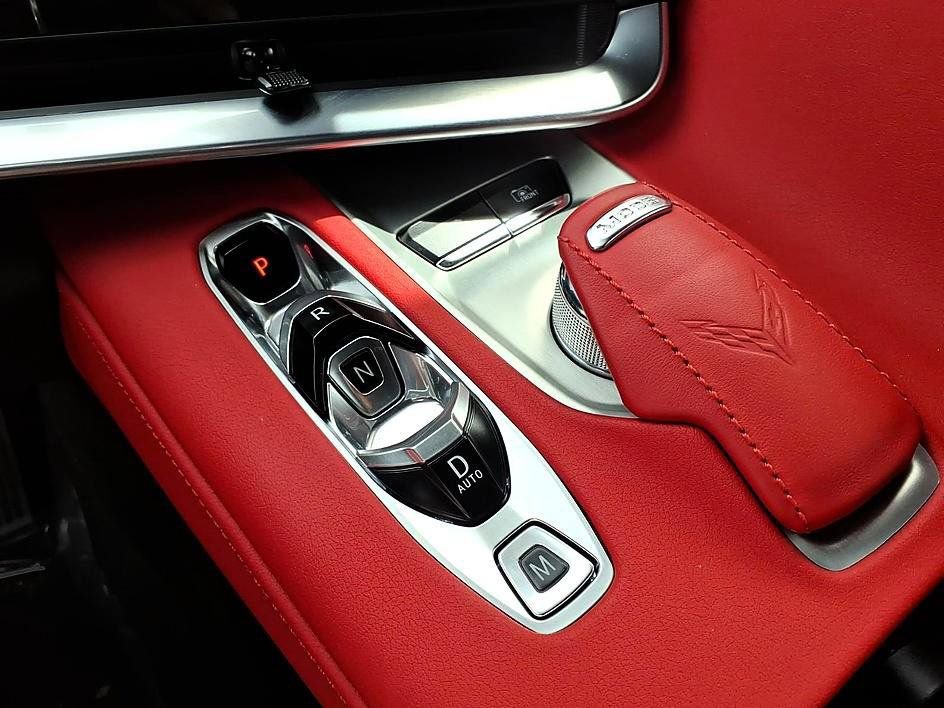 Used 2024 Chevrolet Corvette Stingray Preferred Conv w/ Z51 Performance Package RWD image 25