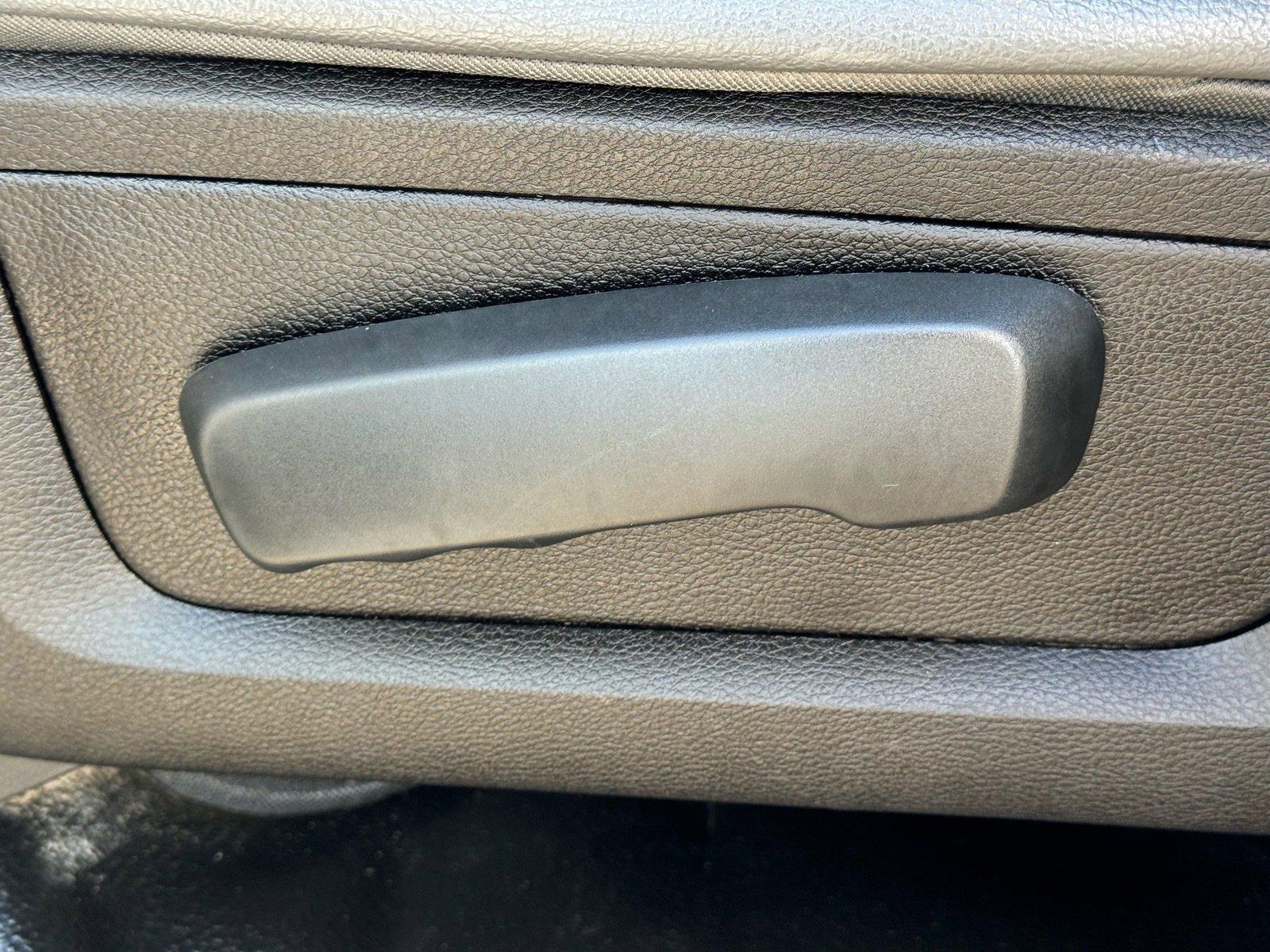 Used 2019 RAM 1500 ST image 16