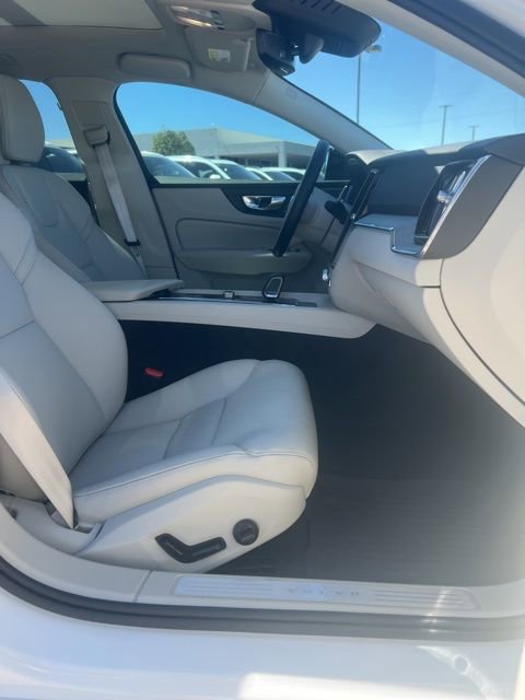 Used 2025 Volvo S60 B5 Plus w/ Climate Package image 28