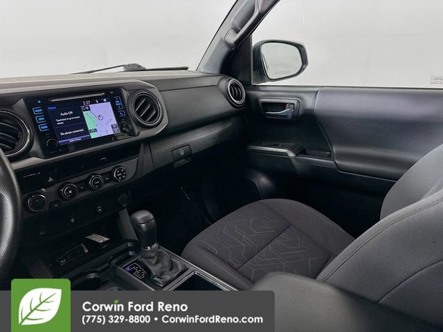 Used 2017 Toyota Tacoma TRD Off-Road image 23
