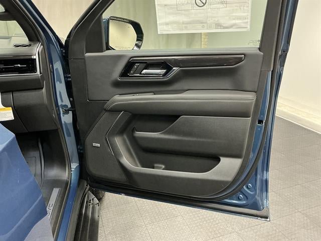 New 2026 GMC Yukon Elevation w/ LPO, Floor Liner Package AWD/4WD image 38