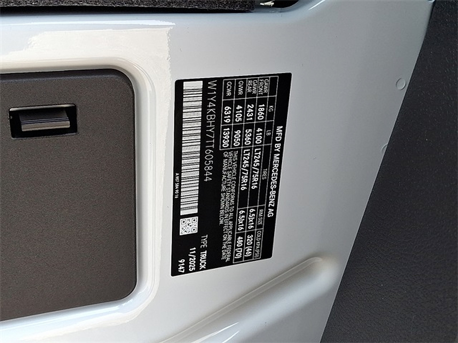 New 2026 Mercedes-Benz Sprinter 2500 image 21
