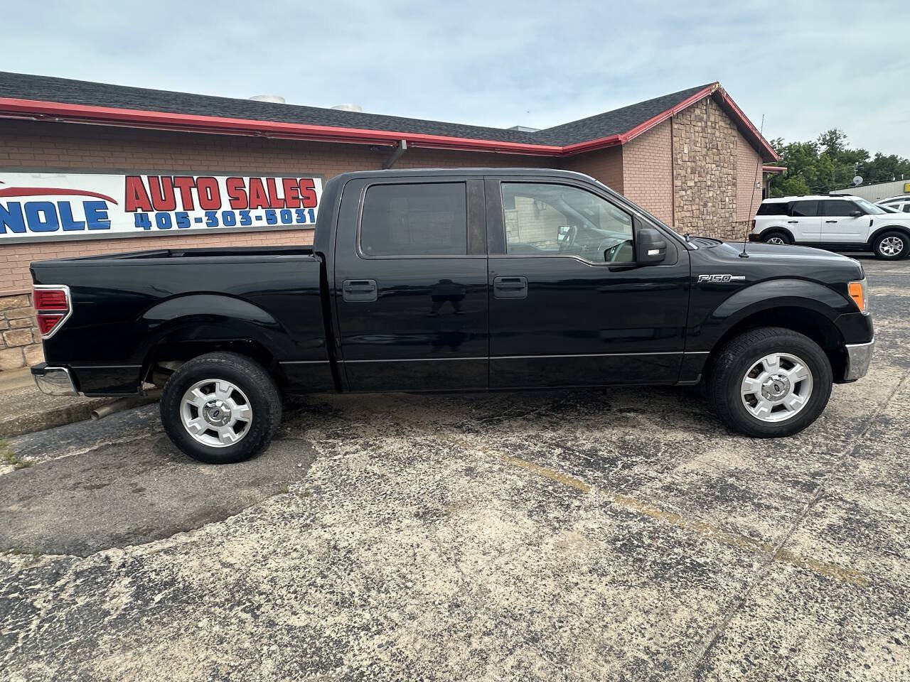 Used 2014 Ford F150 XLT w/ XLT Convenience Package RWD image 10