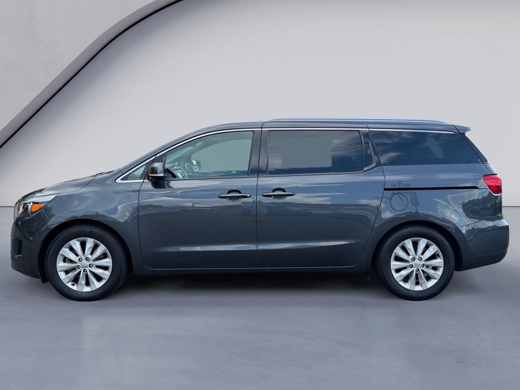 Used 2017 Kia Sedona EX FWD image 2