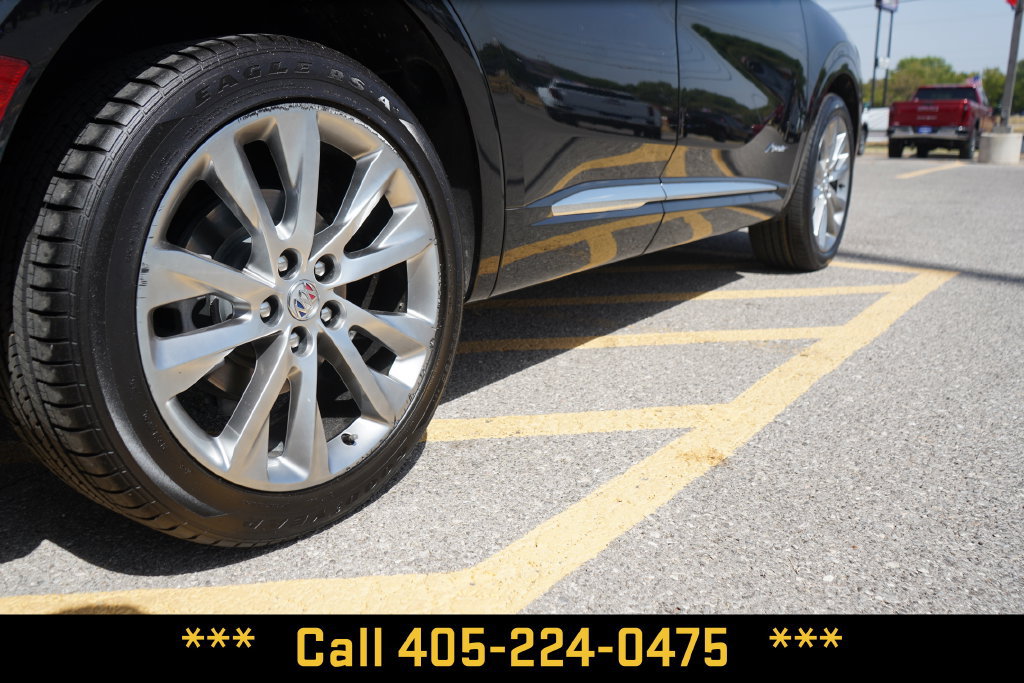 Used 2023 Buick Envision Avenir AWD/4WD image 5