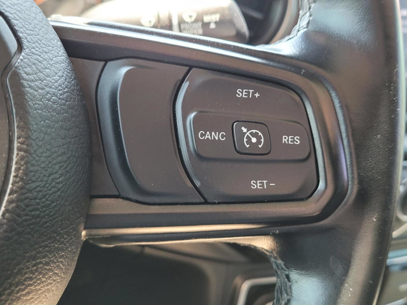 Used 2021 Jeep Gladiator Sport AWD/4WD image 28