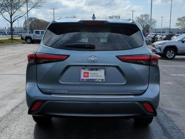 Used 2023 Toyota Highlander Limited FWD image 6