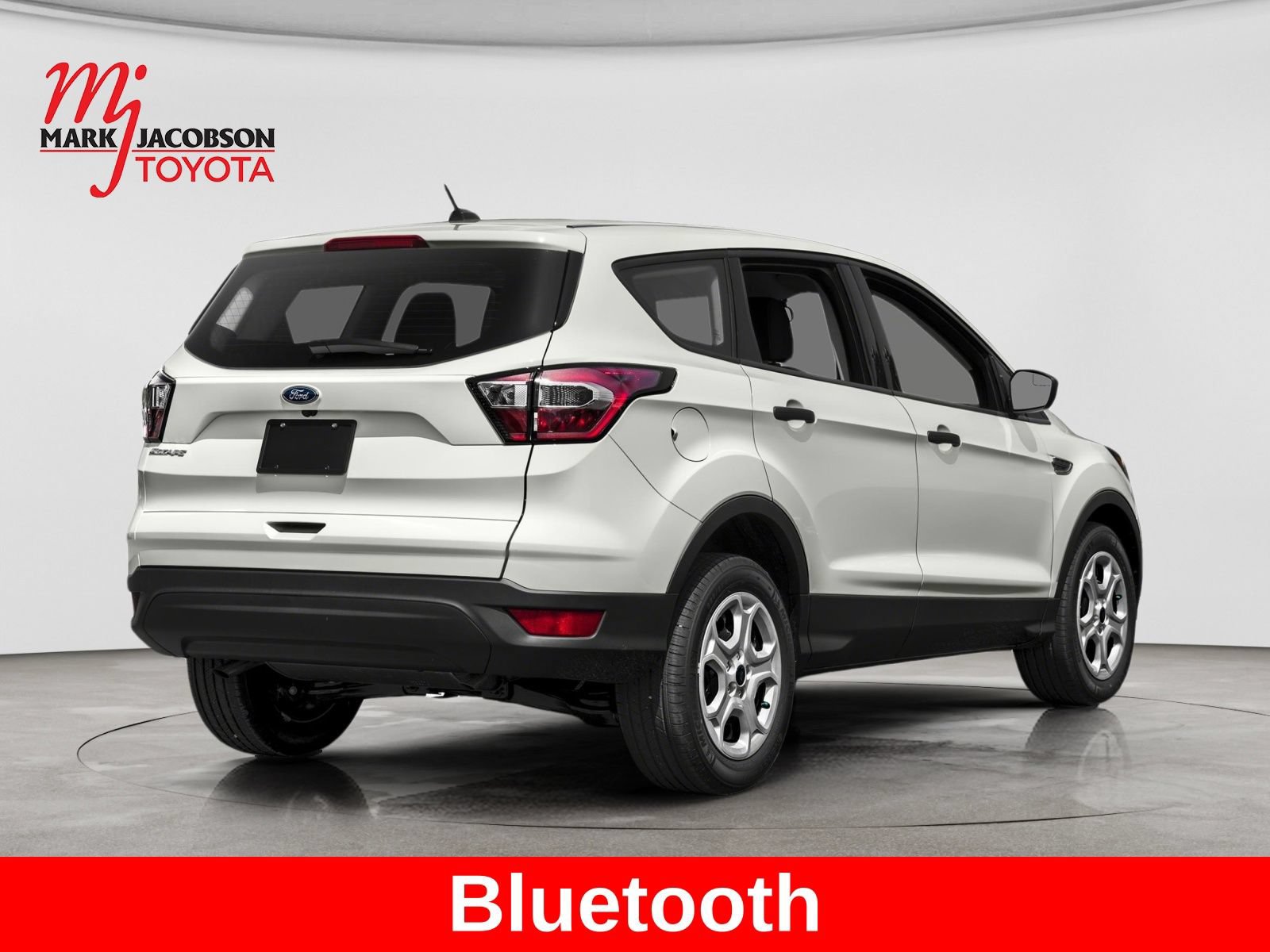 Used 2017 Ford Escape SE FWD image 2