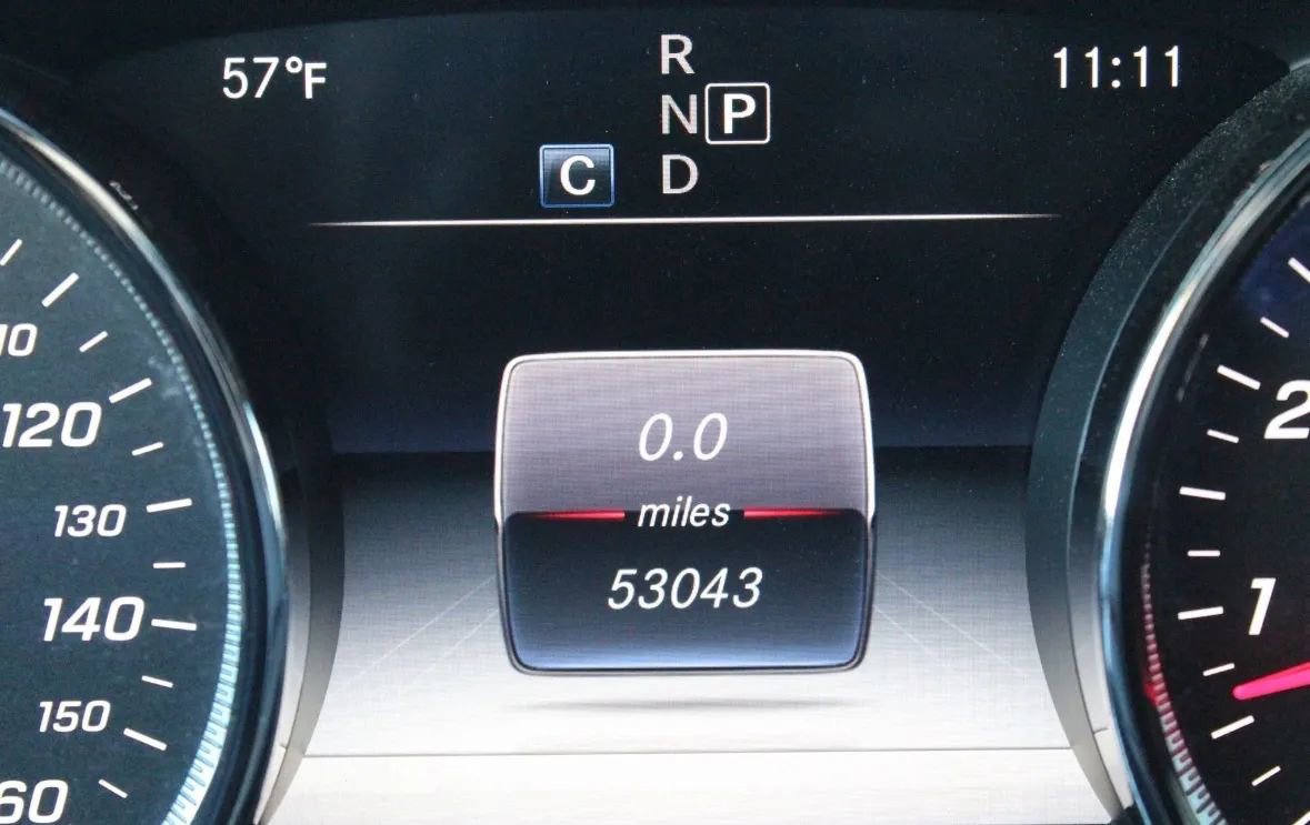 Used 2017 Mercedes-Benz E 300 4MATIC image 16