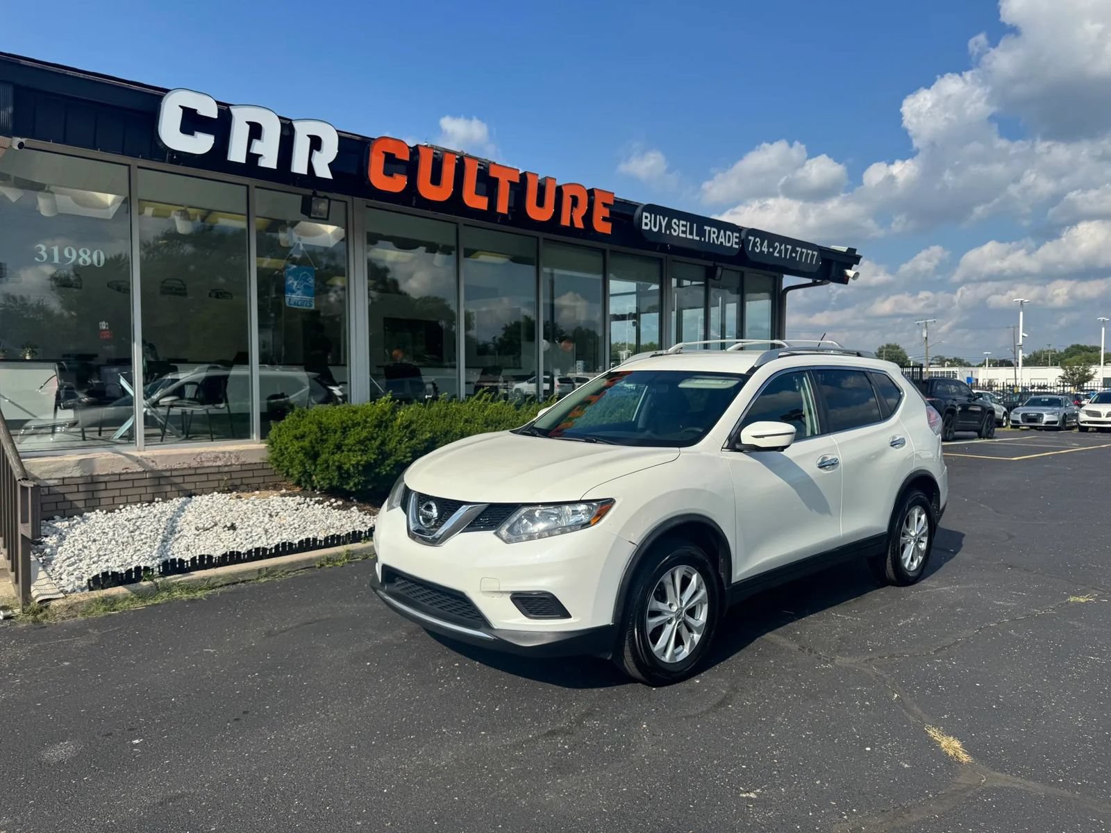 Used 2016 Nissan Rogue SV w/ SV Premium Package