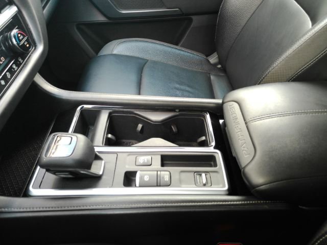 Used 2022 Nissan Pathfinder SL w/ SL Black Package image 44