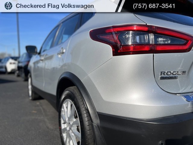 Used 2021 Nissan Rogue Sport SV image 8