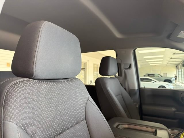 Used 2022 Chevrolet Silverado 2500 Custom w/ Custom Value Package AWD/4WD image 10