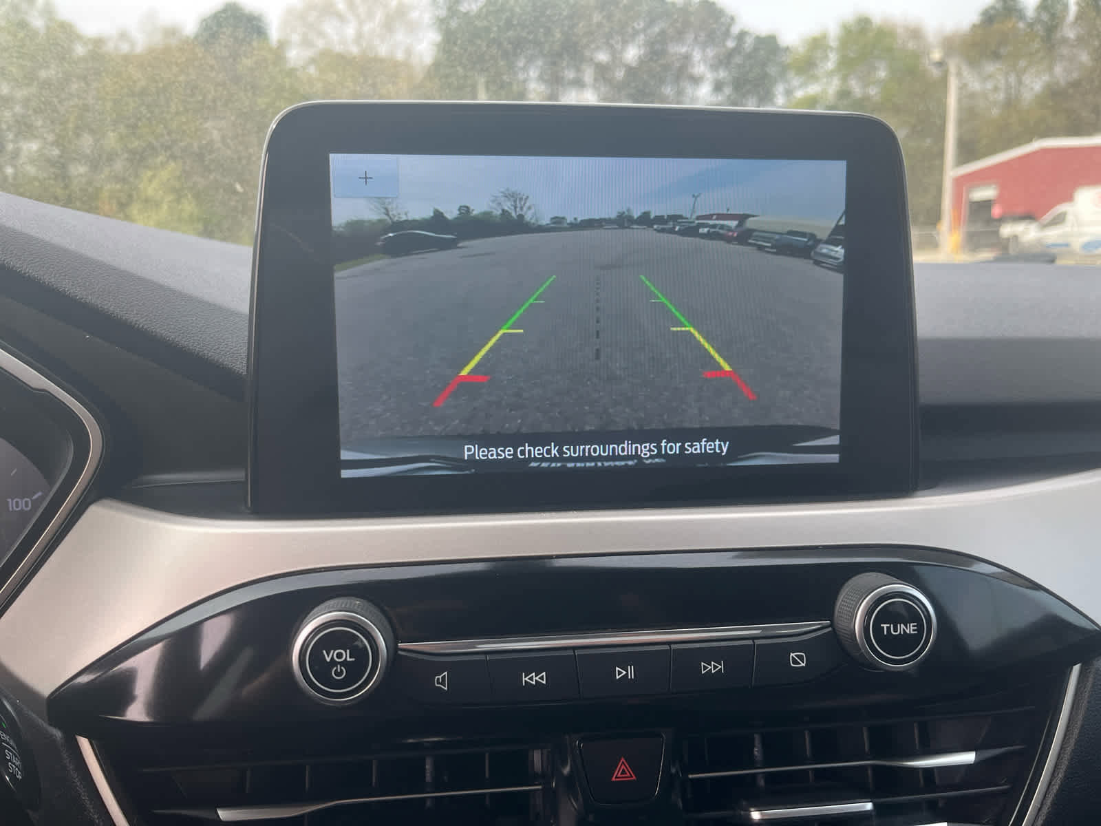 Used 2020 Ford Escape SE image 15