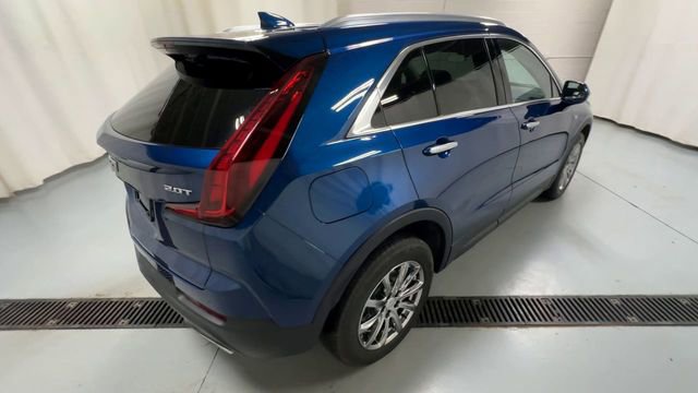 Used 2019 Cadillac XT4 Luxury w/ Cold Weather Package image 8