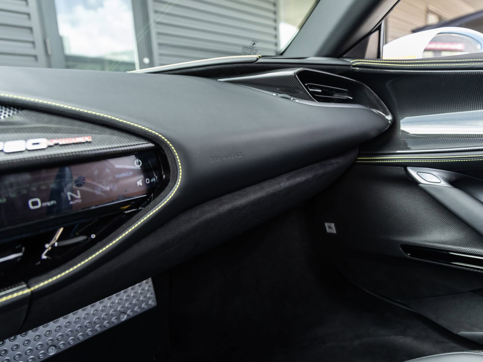 Used 2024 Ferrari SF90 Spider image 42