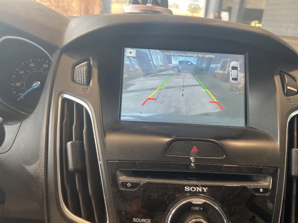 Used 2018 Ford Focus SEL w/ Cold Weather Package image 7