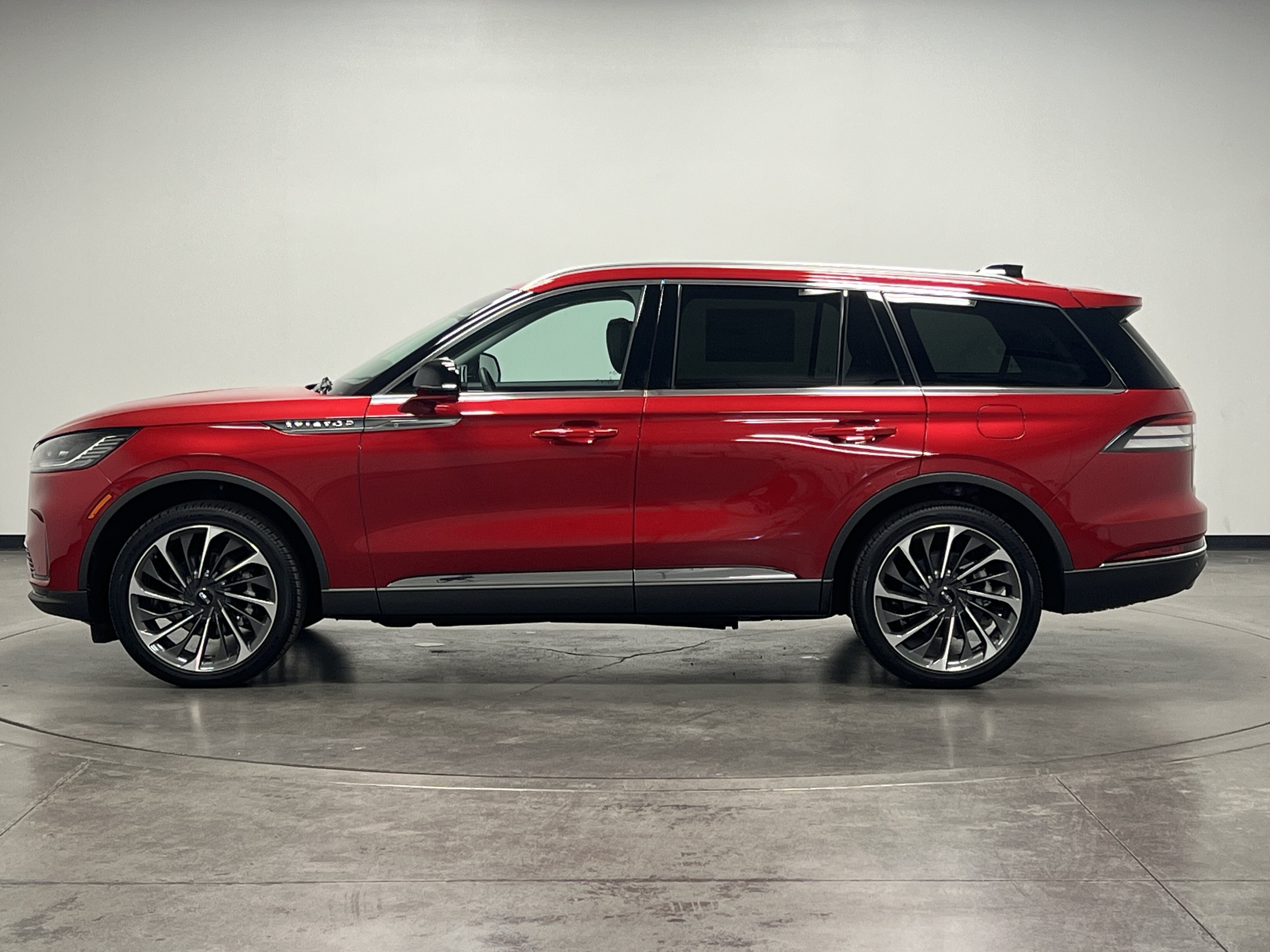 New 2025 Lincoln Aviator Reserve w/ Equipment Group 201A AWD/4WD image 5