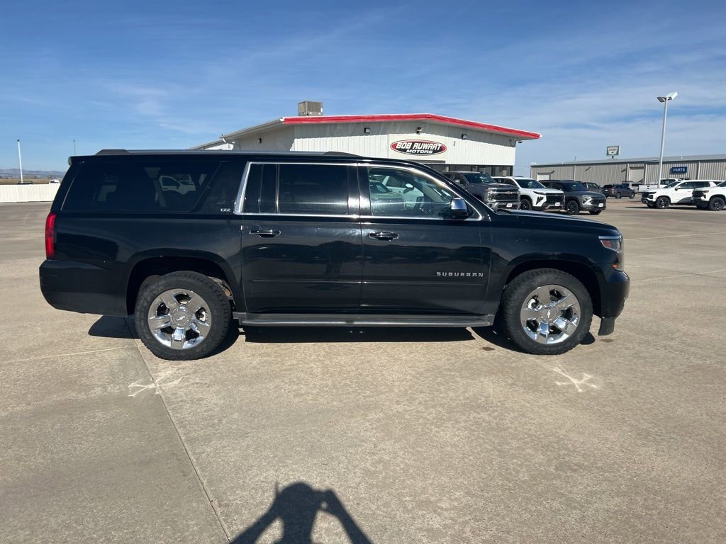 Used 2015 Chevrolet Suburban LTZ image 7