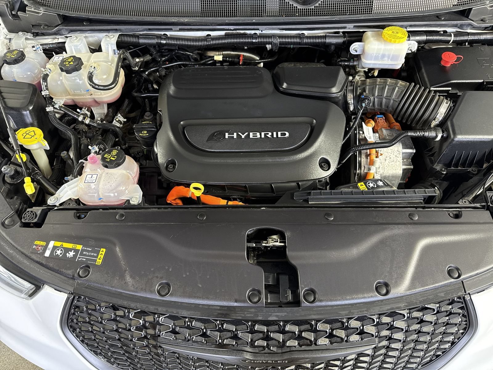 Used 2024 Chrysler Pacifica Limited FWD image 27