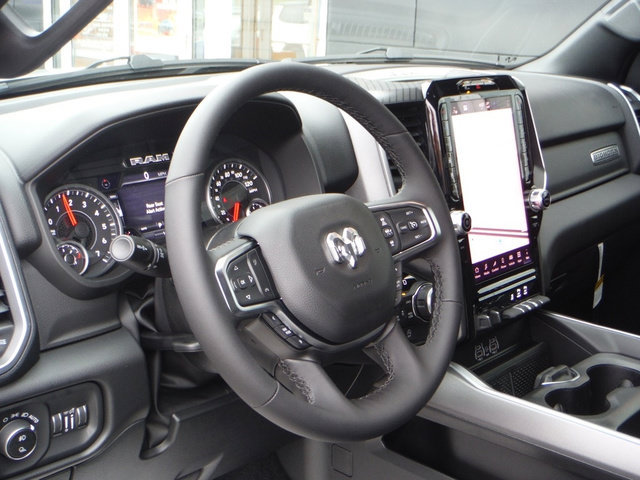 New 2027 RAM 1500 4x4 Crew Cab image 3