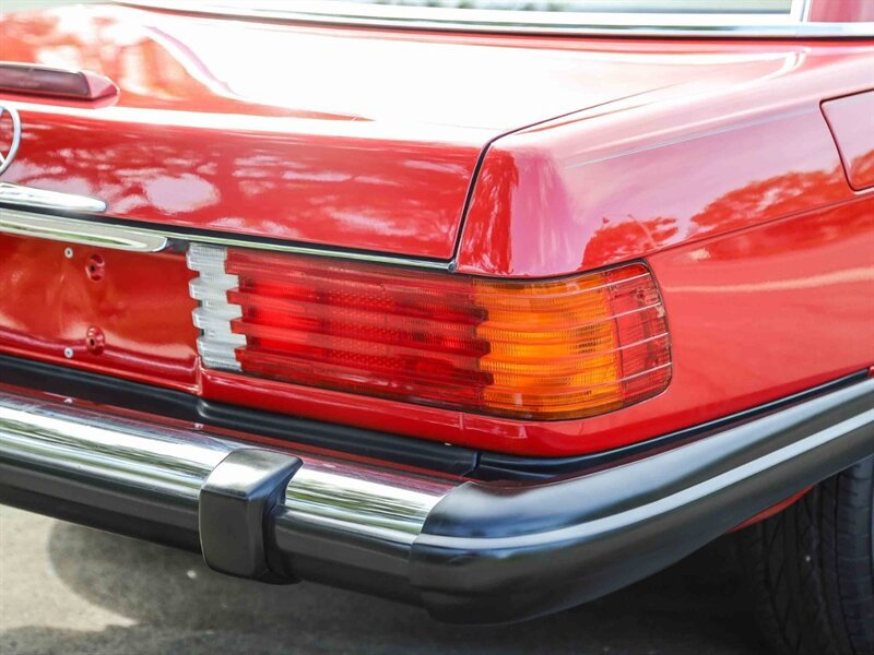 Used 1988 Mercedes-Benz 560 SL image 14