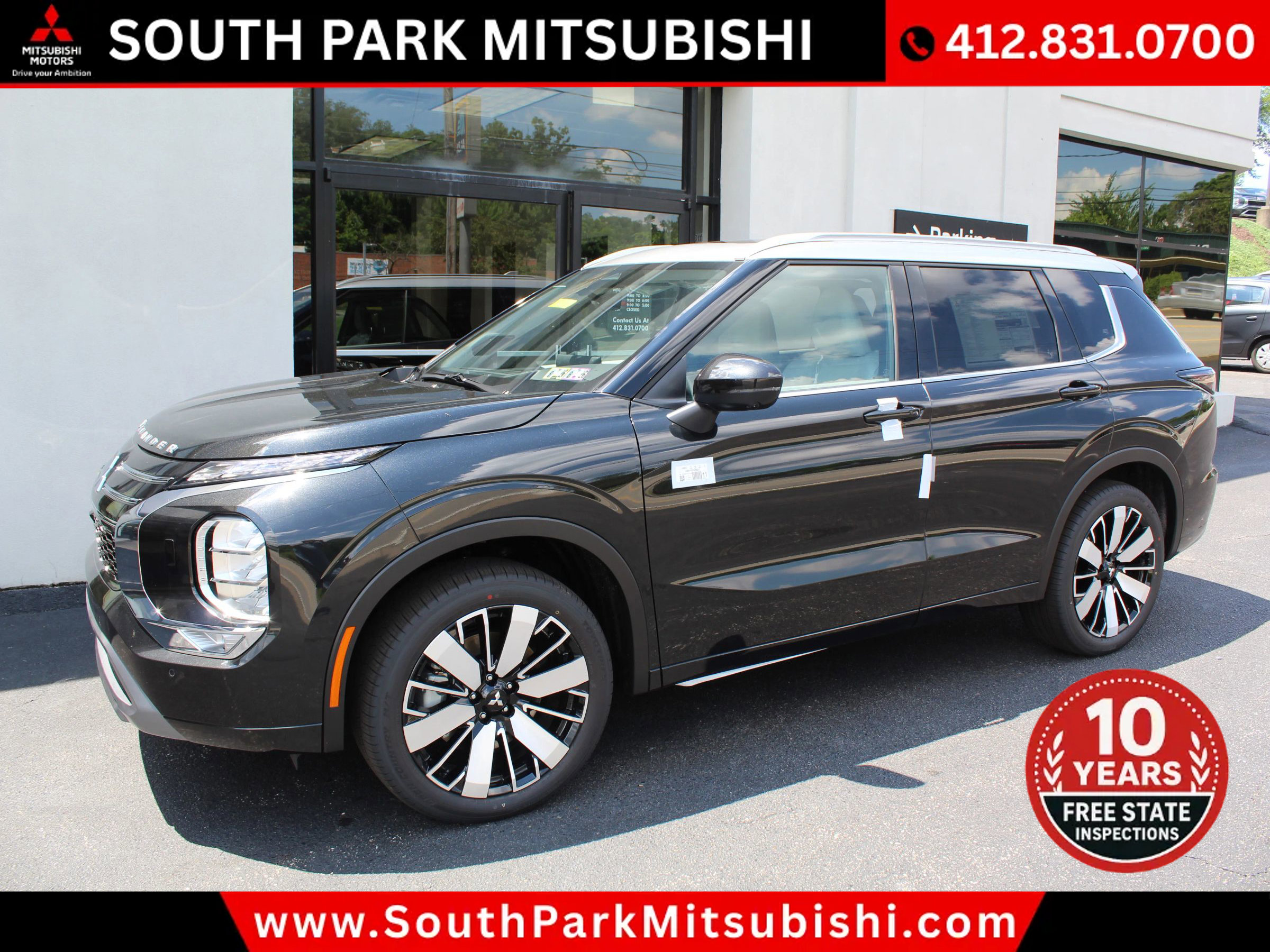 New 2025 Mitsubishi Outlander SEL image 2