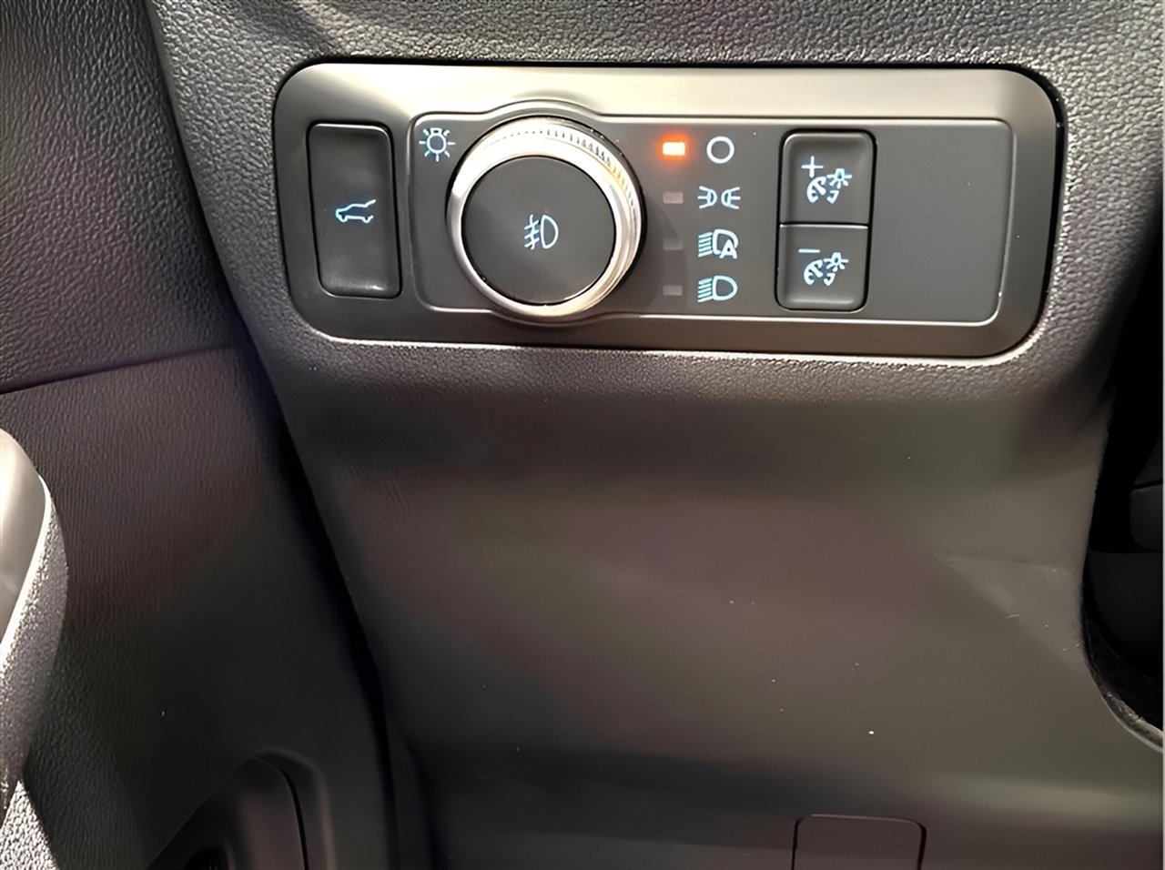 Used 2021 Ford Escape Titanium w/ Titanium Elite Package image 15